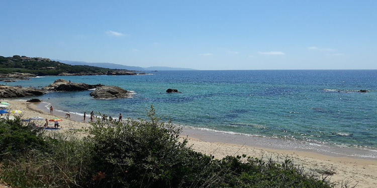 Fuga in Corsica